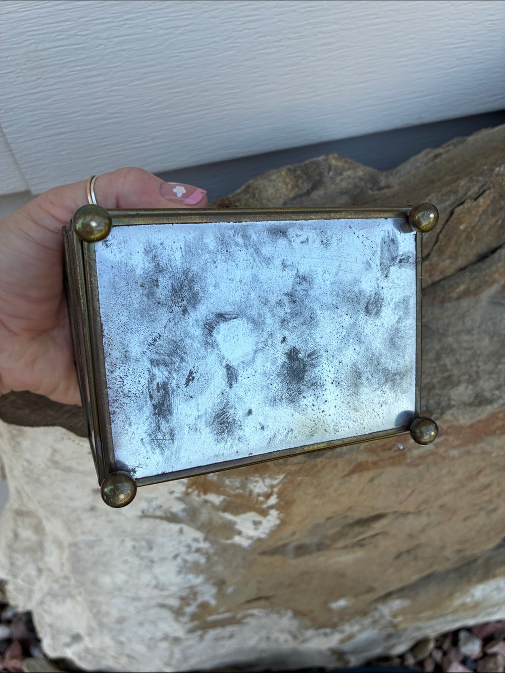 Vintage glass and brass hinged top jewelry, or trinket box. - Picture 5 of 6